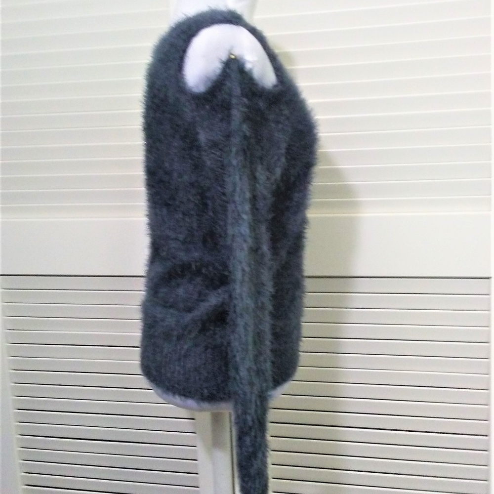 Moth Sweater Fuzzy Eyelash Knit Long Sleeve Cold Shoulder Pullover Womens Medium - Picture 8 of 8
